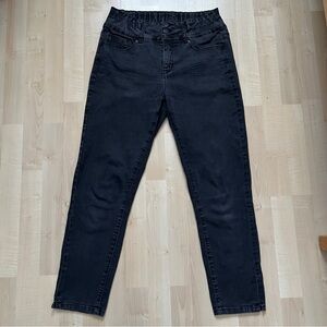 Royalty Woman’s High-Rise Size 10 Jeans-Stretchy